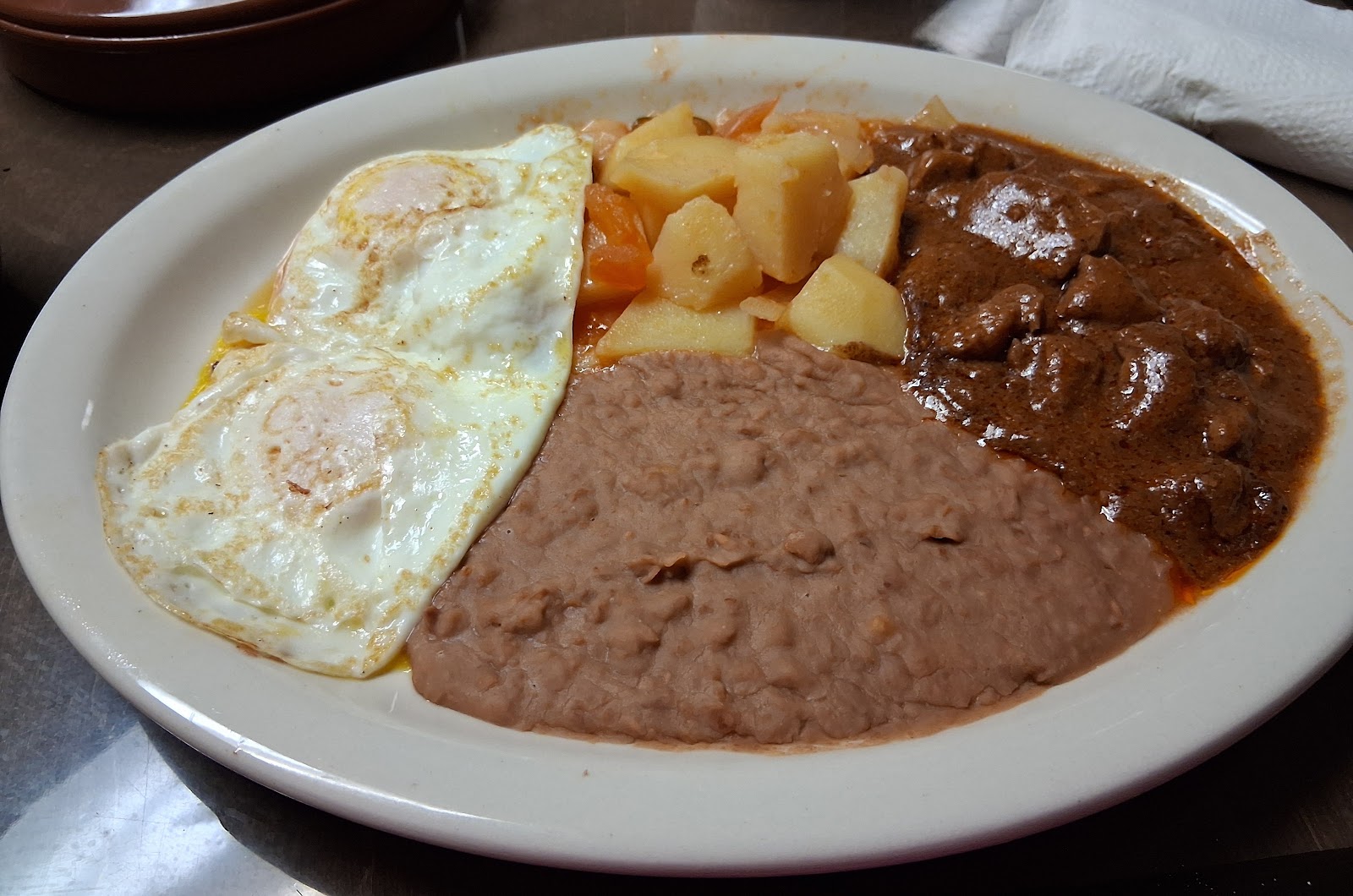 Fresh Mexican plate at Reyna's
